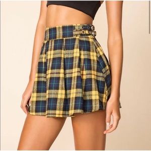 superdown Evy Pleated Buckle Mini Skirt